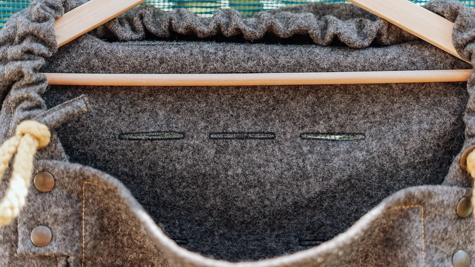 Wetterpelle Schlupfsack aus Wolle