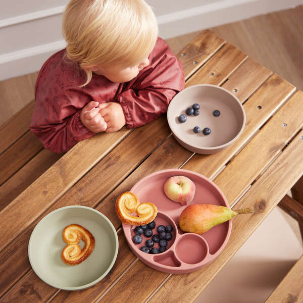 Kinderteller aus Silikon, mit Saugnapf