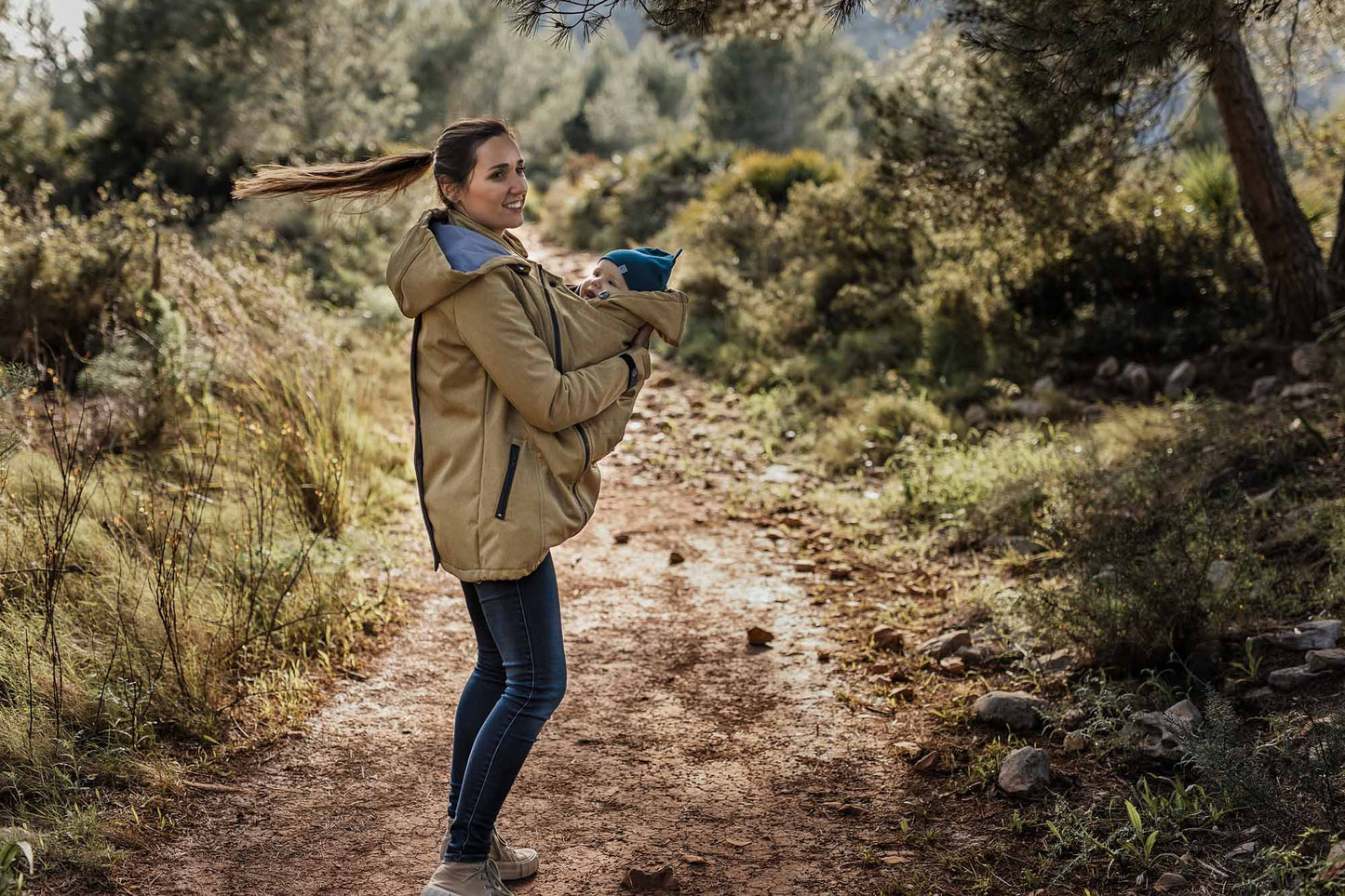 Umstands- und Tragejacke Softshell ENIGMA