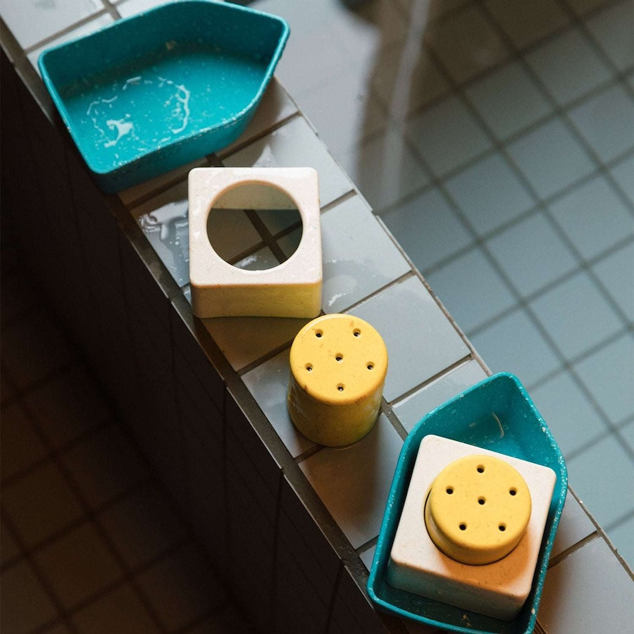 Badespielzeug aus Naturkautschuk BOAT YELLOW upcycled
